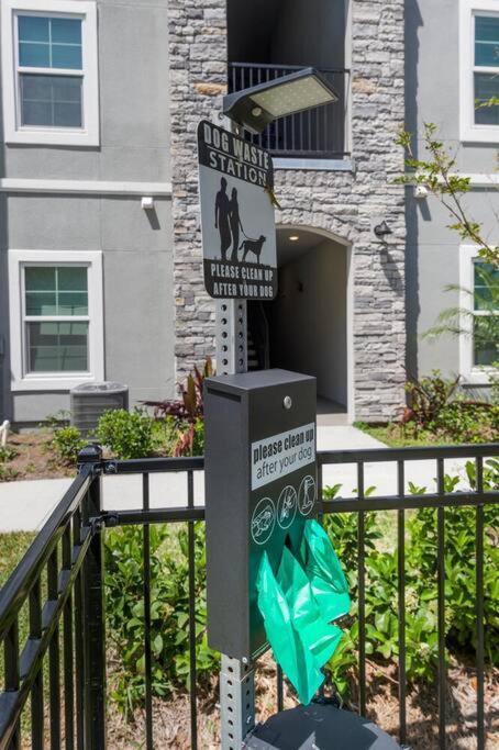 Apartment Elegant 3br/2ba Near Beaches & Attractions *